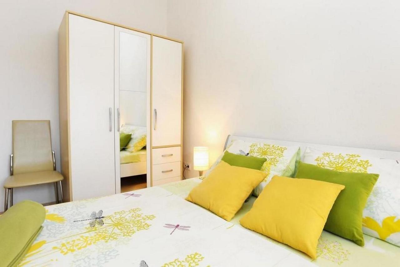 Apartments Frano Сегет Враница Екстериор снимка